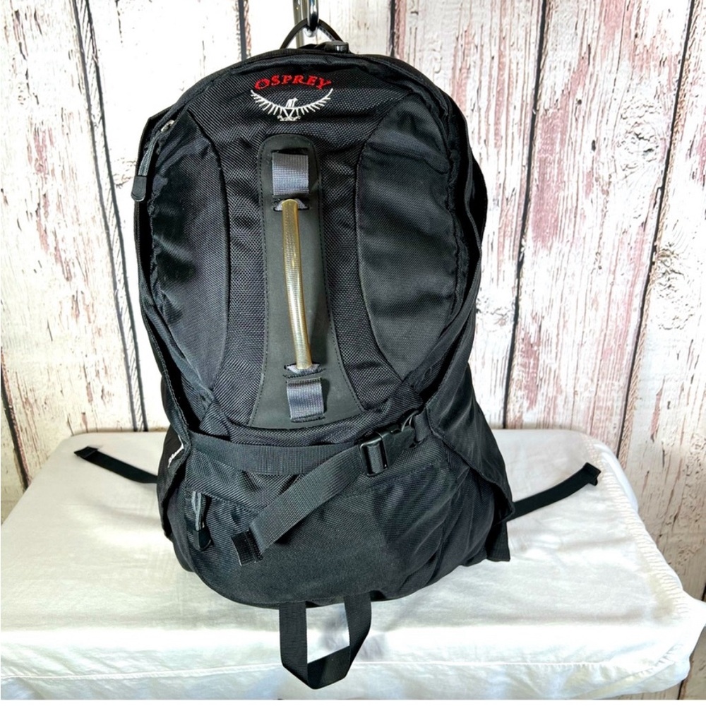 Osprey Syncro 25 Hiking Backpack - Black